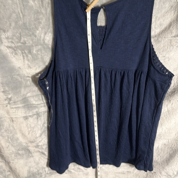 NWT Navy Blue Sleeveless Crochet Top plus size 2x summer vacation lightweight - Picture 7 of 10